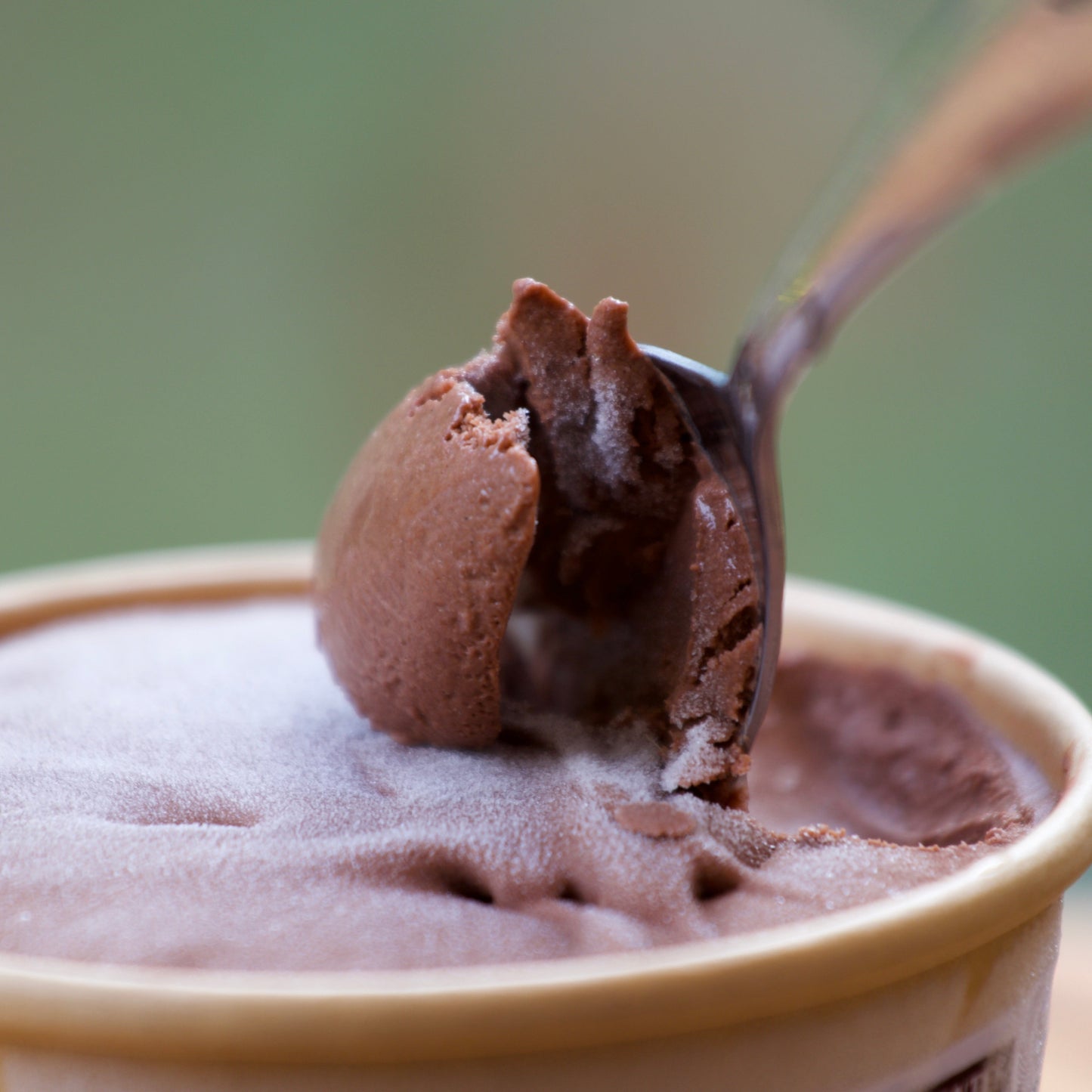 Helado Artesanal sabor Chocolate 240ml.